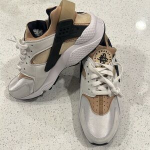 Nike Huarache Sand Drift